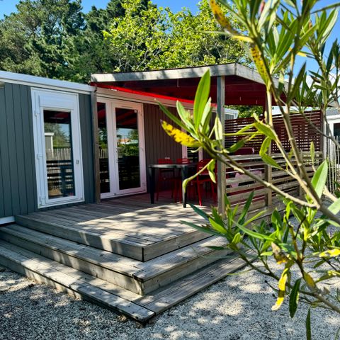 Mobile home 4 persons - Premium Cottage – 2 bedrooms – 2 bathrooms – Bed linen, towels, griddle and cleaning service included
