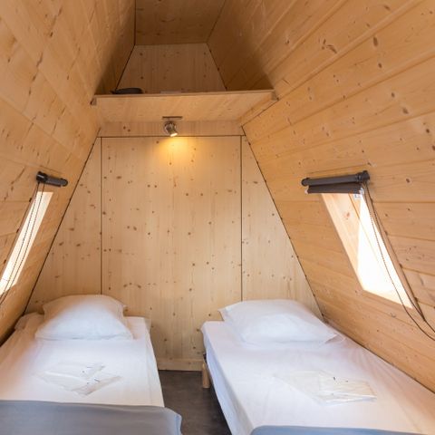 Accommodation 2 persons - Cabadienne Cabin – No toilet facilities