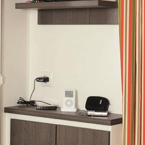 Stacaravan 4 personen - Cottage Louisiane - 2 kamers : 31m² - Half overdekt terras 15m² 4 pers.