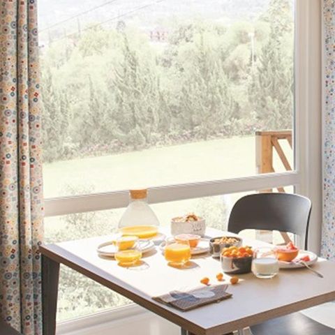 Stacaravan 5 personen - Cottage Pacifique - 2 kamers : 27m² - Overdekt terras 9m² 4/5 pers.