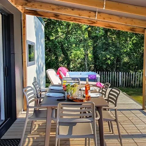 MOBILHOME 5 personas - TAOS con spa privado 2 dormitorios con terraza cubierta 5p