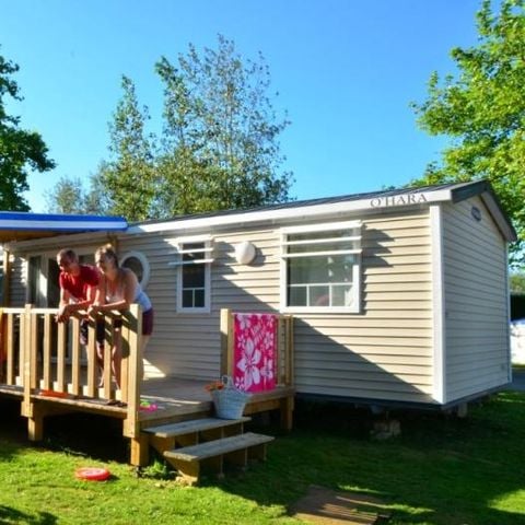 Stacaravan 6 personen - Cottage familie 2 badkamers - 3 slaapkamers : 37 m² + 18 m² halfoverdekt terras