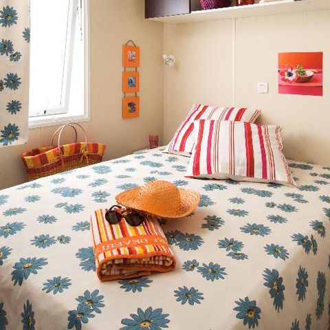 Mobile home 6 persons - Cottage Family - 3 bedrooms : 33 m² + 11 m² semi-covered terrace