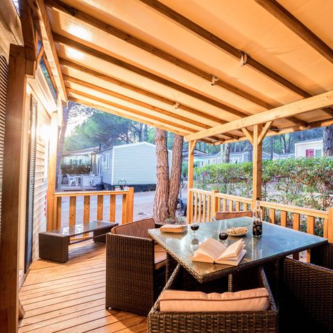 BUNGALOW 6 persone - Casa mobile | Premium | 3 Camere da letto | 6 Persone | Terrazza rialzata | Aria condizionata | TV