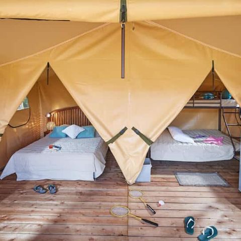 CANVAS AND WOOD TENT 5 people - TENTE LODGE - 25M² - sleeps 5 - 2 bedrooms - Covered terrace ONE VEHICLE INCLUDED