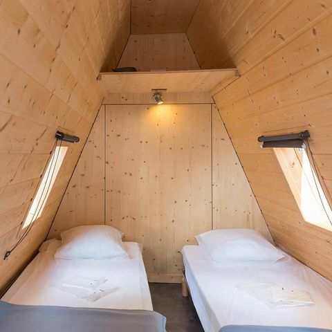 SISTEMAZION ATIPICHE 2 persone - CABADIENNE 1 camera 8m² con terrazza 2 pers