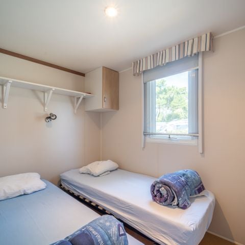 Stacaravan 4 personen - BUDGET 2 slaapkamers 28m² ongeveer.