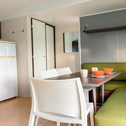 Stacaravan 6 personen - Comfort | 3 Slaapkamers | 6 Pers | Verhoogd terras