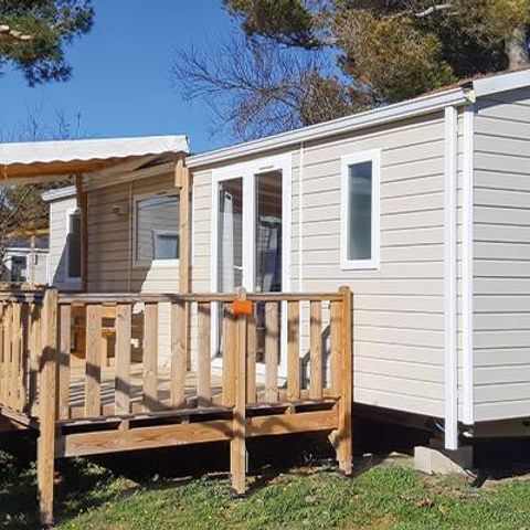 Bungalow 6 personen - Mobile-home | Premium | 3 slaapkamers | 6 pers. | Verhoogd terras | Airconditioning.