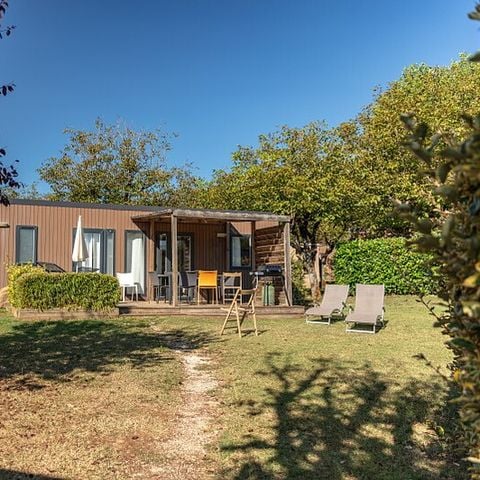 Stacaravan 6 personen - Mobile-home | Comfort XL | 3 slaapkamers | 6 pers | Verhoogd terras | 2 badkamers | Airconditioning | TV