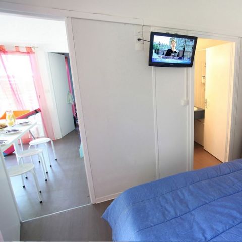 Chalet 6 persons - Chalet 4/6 sleeps 2 bedrooms (air conditioning, TV, LV)