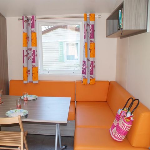 BUNGALOW 8 personnes - 6/8 pers.