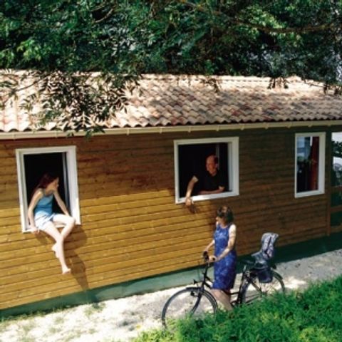 CHALET 8 personnes - STAR 3 chambres (45 m²), climatisé - n°22 à 27