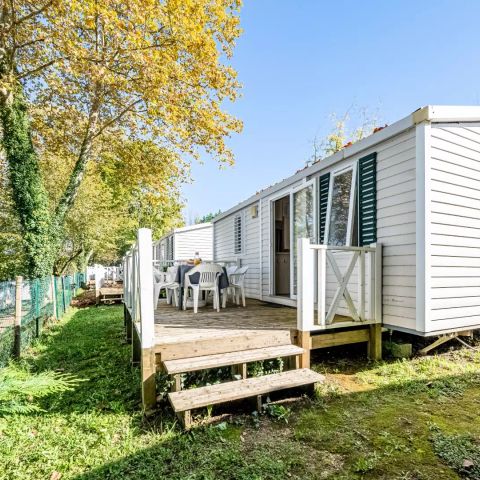 MOBILHOME 6 personnes - 2 chambres avec vue riviere Dimanche/Dimanche (29 m²) - n°64 à 72 6 personnes