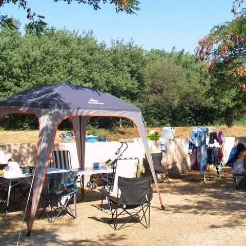 Kampeerplaats - Standplaatsen voor tenten, caravans of campers