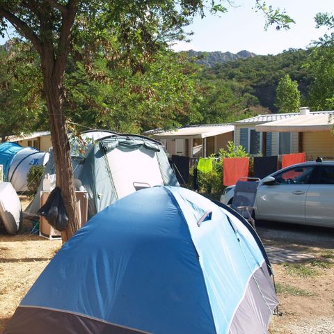 Kampeerplaats - Standplaatsen voor tenten, caravans of campers