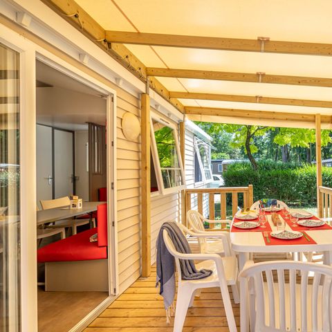 Stacaravan 6 personen - Comfort TV 3bed -TV-overdekt terras- 30m² | COMFORT