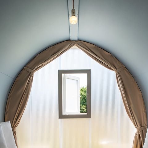 Tente 4 personnes - Coco Sweet - 2 chambres-sans - Sanitaires - INSOLITE - 16m² terrasse couverte - Sans - TV