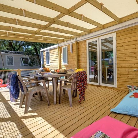 Mobilhome 8 personnes - Family - 4 chambres - PREMIUM - 38m²-Roselune-Clim-TV-lave-vaiss.-plancha-terrasse - XXL couverte