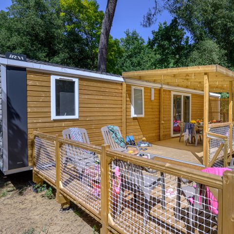 Stacaravan 8 personen - Family - 4 slaapplaatsen - PREMIUM - 38 m² - Roselune - Airco - Tv - Vaatwasser - Plancha - Overdekt XXL-terras