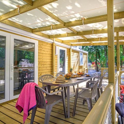 Mobilheim 5 Personen - Family 2ch-CLIM-überdachte XXL-Terrasse-TV-LV-Plancha-28m² | PREMIUM