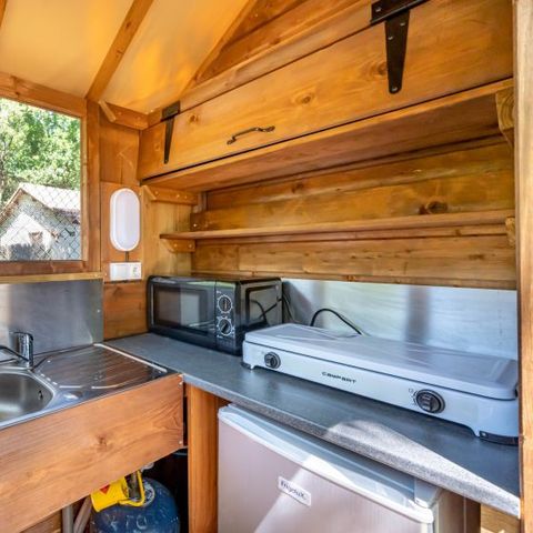 Kampeerplaats - Premium privétoiletten voor 6 personen