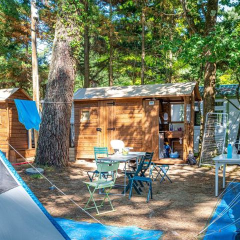 Pitch - Premium Private Bathrooms - 6 people