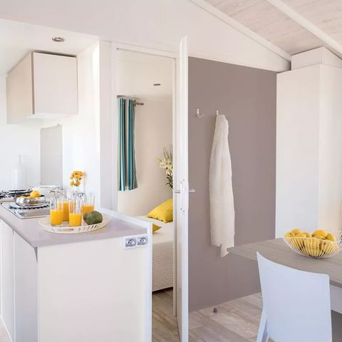 Stacaravan 6 personen - 4/6 persoons stacaravan (ca. 26m²)