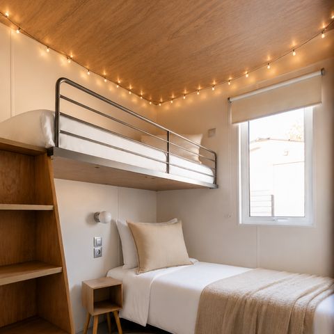 Casa mobile 6 persone - Mobil-home Cocoon - 3 camere - Da letto - 2 bagni - PREMIUM+ - 40 m² - SPA - Aria condizionata - TV - Lavastoviglie - Plancha - Terrazza coperta - Pacchetto viaggio