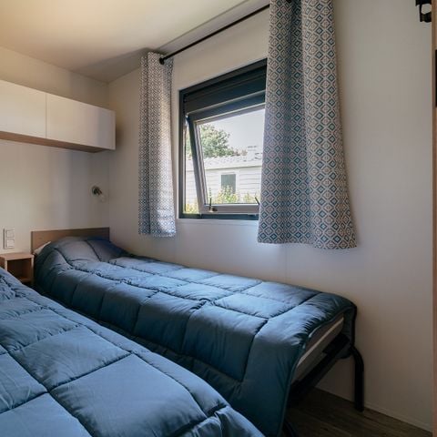 Stacaravan 6 personen - Mobile-home | Premium | 3 slaapkamers | 6 pers. | Verhoogd terras | 2 badkamers | Airconditioning.