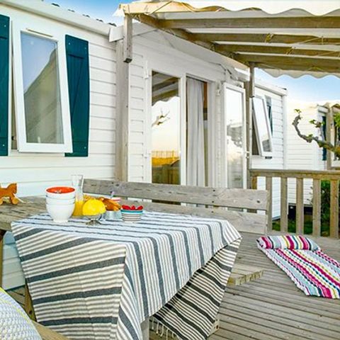 Stacaravan 4 personen - Stacaravan | Klassiek | 2 Slaapkamers | 4 Pers. | Overdekt Terras