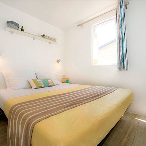 Stacaravan 4 personen - Stacaravan | Klassiek | 2 Slaapkamers | 4 Pers. | Verhoogd terras
