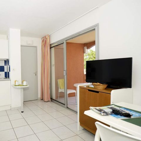 APPARTAMENTO 4 persone - lato mare/piscina