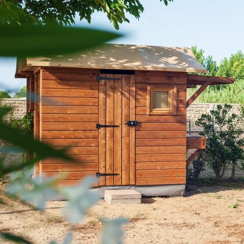 Pitch - Premium package with private sanitary facilities (1 tent, caravan or motor home/1 car + 16A electricity)