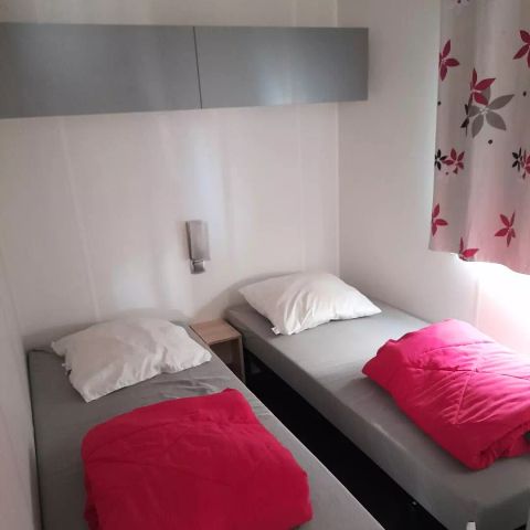 BUNGALOW 5 personnes - Mobil-Home Confort Calypso 3 Pièces 4/5 Personnes Climatisé