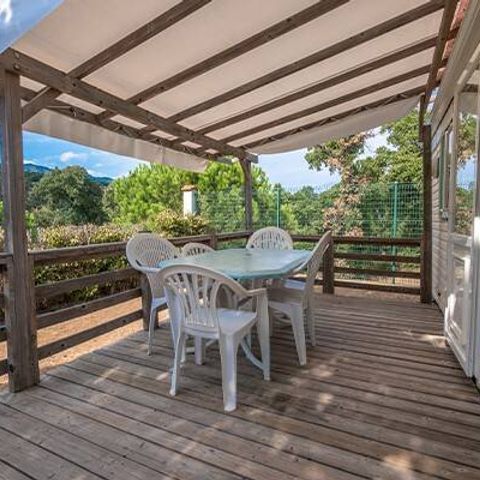 Mobilheim 4 personen - Classic | 2 Zi. | 4 Pers. | Erhöhte Terrasse