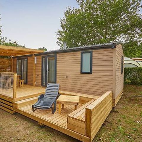 Mobilheim 4 personen - Ultimate | 2 Zi. | 4 Pers. | Erhöhte Terrasse | 2 Bäder | Klimaanlage | TV