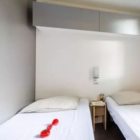 Stacaravan 4 personen - Stacaravan | Comfort | 2 Slaapkamers | 4 Pers. | Single terras