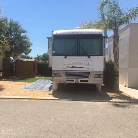 STAANPLAATS - PARCELA LILA