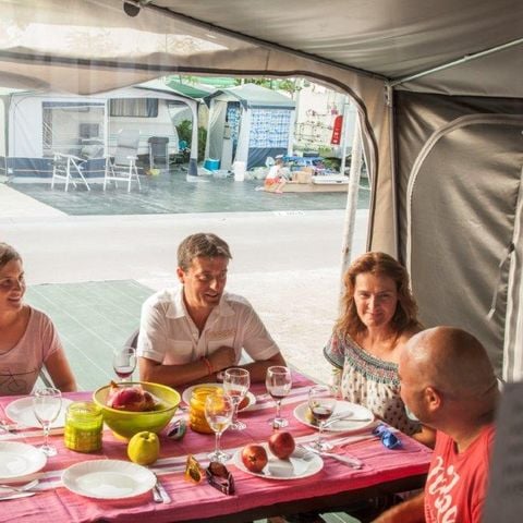 Kampeerplaats - Comfort (90 - 95 m²)