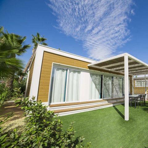 Bungalow 2 persons - BUNGALOW COCOA PLUS - price includes 2 people