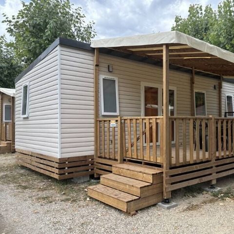 Stacaravan 6 personen - Comfort | 3 slaapkamers | 6 pers | Verhoogd terras | TV