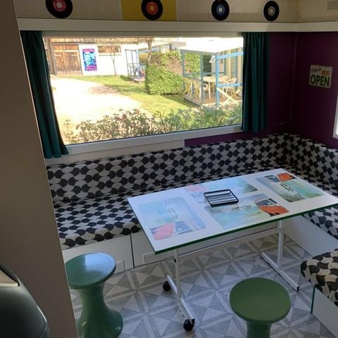 MOBILHOME 4 personnes - SIXTIES 4.5.6