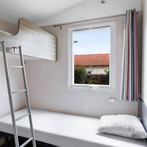 MOBILE HOME 4 people - Mobile-home PMR | Comfort | 2 Bedrooms | 4 Pers. | Raised terrace | Air-conditioning.