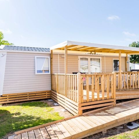 Stacaravan 4 personen - Mobile-home PMR | Comfort | 2 slaapkamers | 4 pers. | Verhoogd terras | Airconditioning.