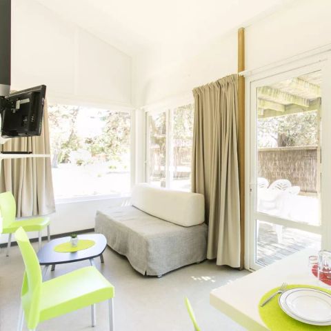 COUNTRY HOUSE 6 people - Gîte 3 Rooms 4/6 People + TV