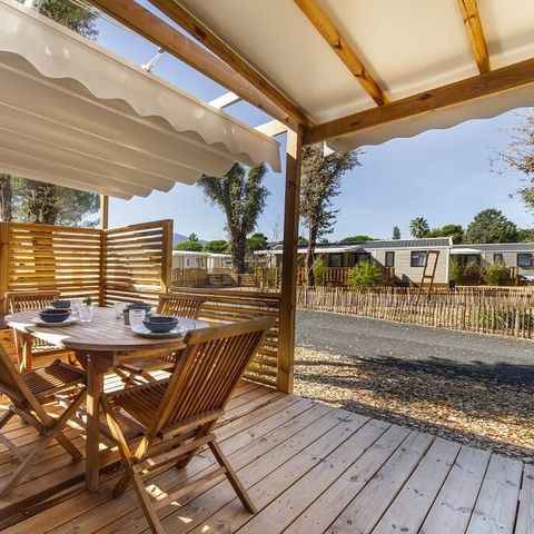 Stacaravan 5 personen - PREMIUM - 2 slaapkamers met airconditioning +TV+Gaskookplaat + 2 badkamers