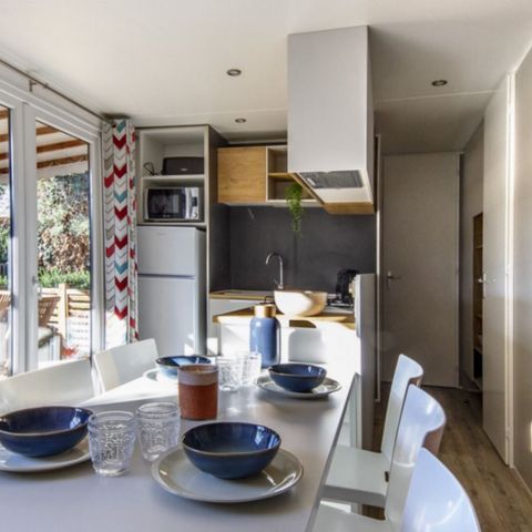 BUNGALOW 7 personnes - PREMIUM - 3 chambres avec climatisation +TV+ Plancha à gaz + 2 SDB 