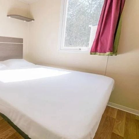 Stacaravan 6 personen - Homair mobil-home au Roussillonnais Comfort XL | 2 Slaapkamers | 4/6 Pers | Verhoogd terras