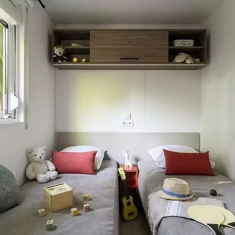 Mobile home 6 persons - Tour Operator Maeva sur Camping L'Hippocampe - Comfort Mobile Home 4 Rooms 6 People (4 adults + 2 children) Air-conditioned
